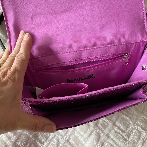 BETSYVILLE PURPLE GLITTERY CROSSBODY PURSE - Picture 4 of 5